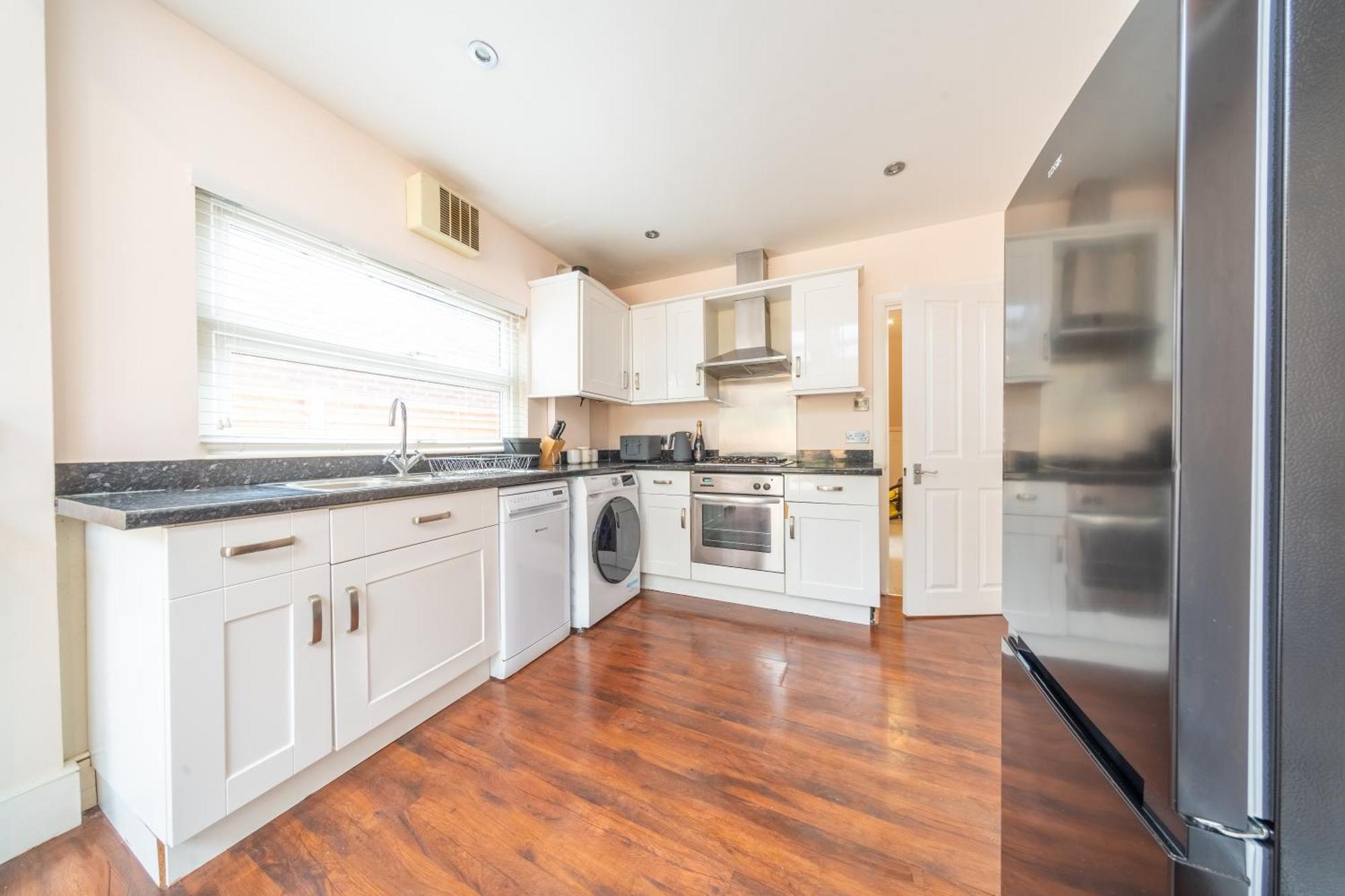 Beautiful 2 Bedroom With Private Garden In Wimbledon - Minutes From Central ลอนดอน ภายนอก รูปภาพ